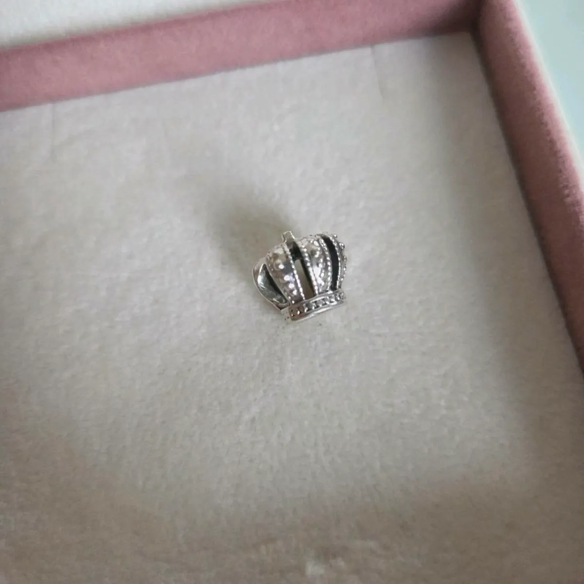 Pandora royal crown charm perfect condition - Image 3