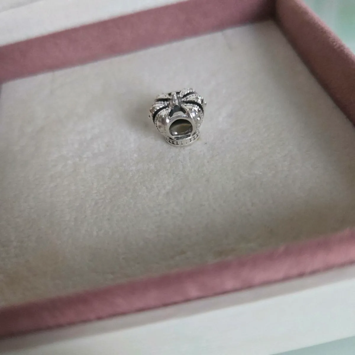 Pandora royal crown charm perfect condition - Image 4