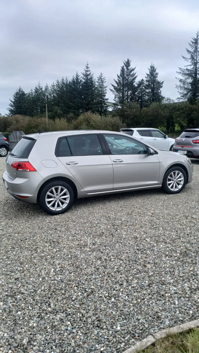 2016 Volkswagen Golf 1.2 Auto Lounge Edition. - Image 2