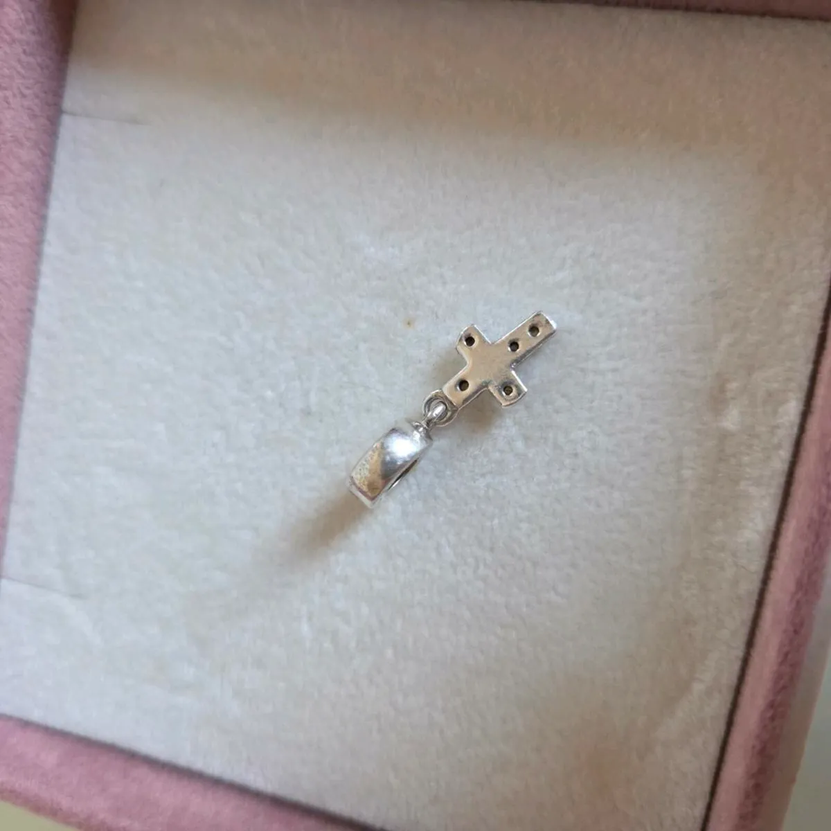 Pandora cross charm in great condition - Image 4