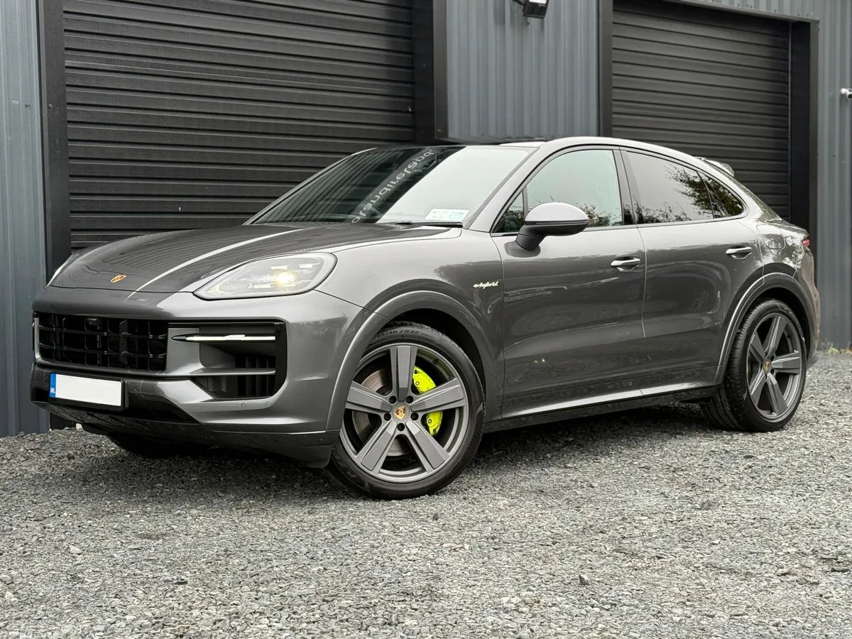 242 Porsche Cayenne E-Hybrid - Image 1