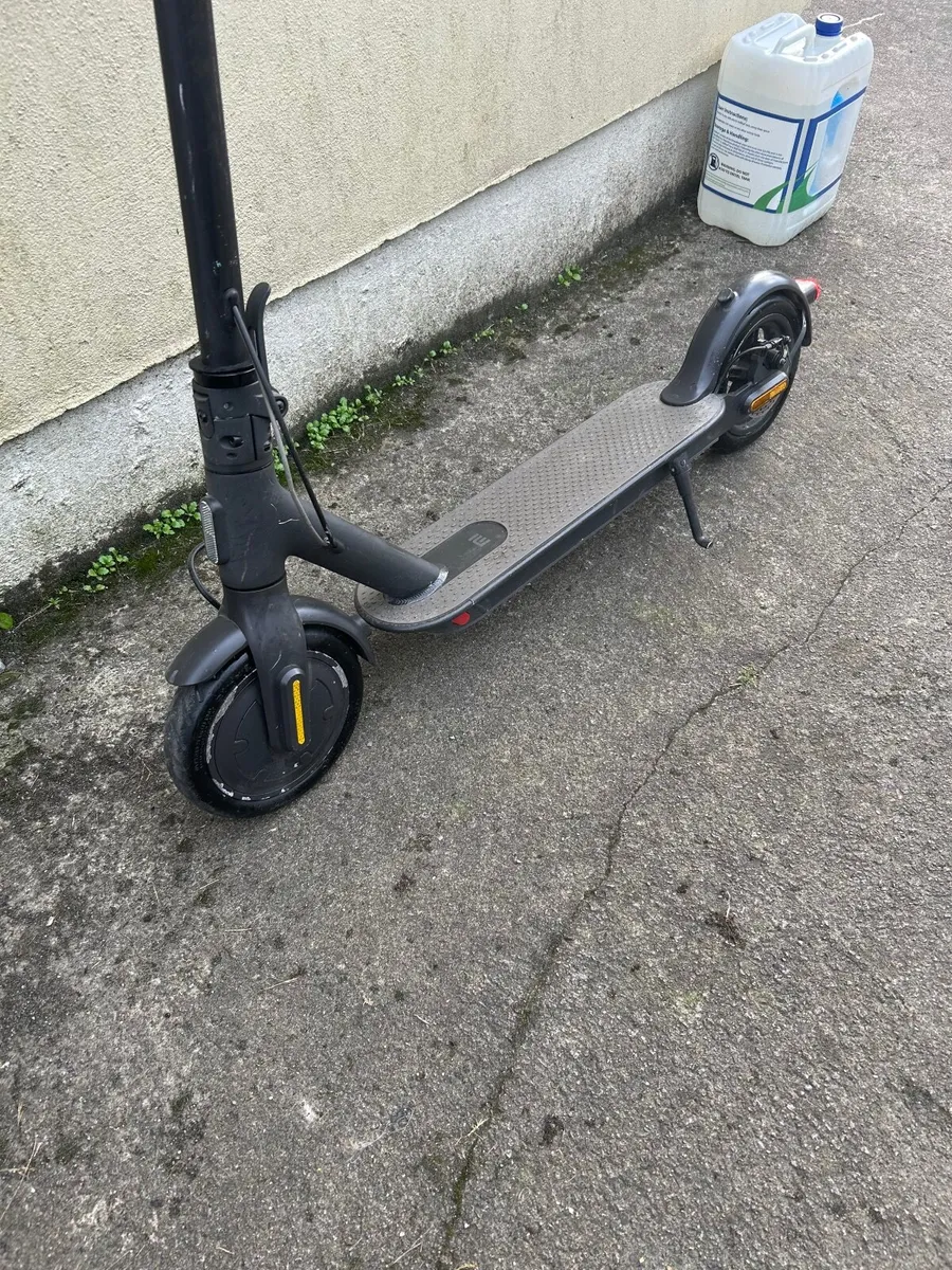 E scooter - Image 4