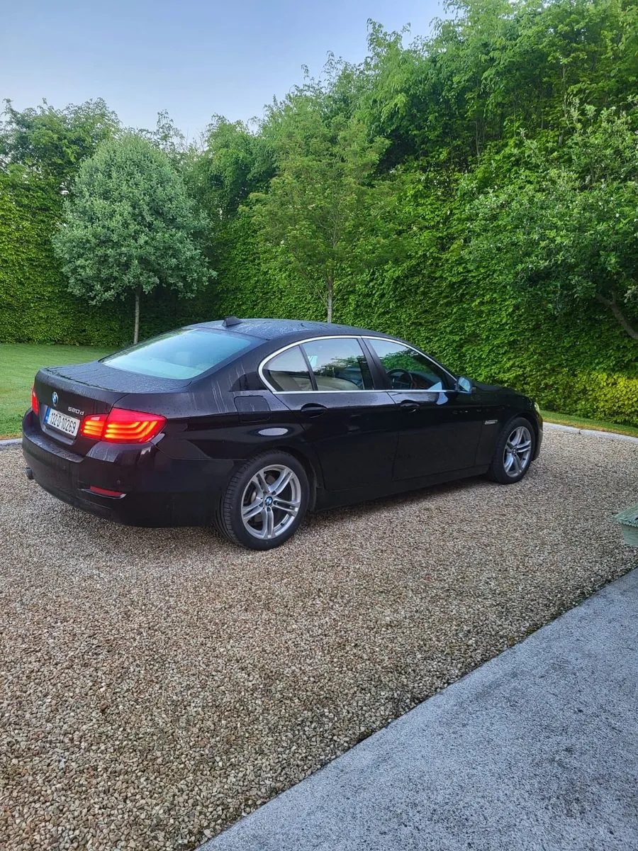 BMW 5-Series 2013 - Image 4