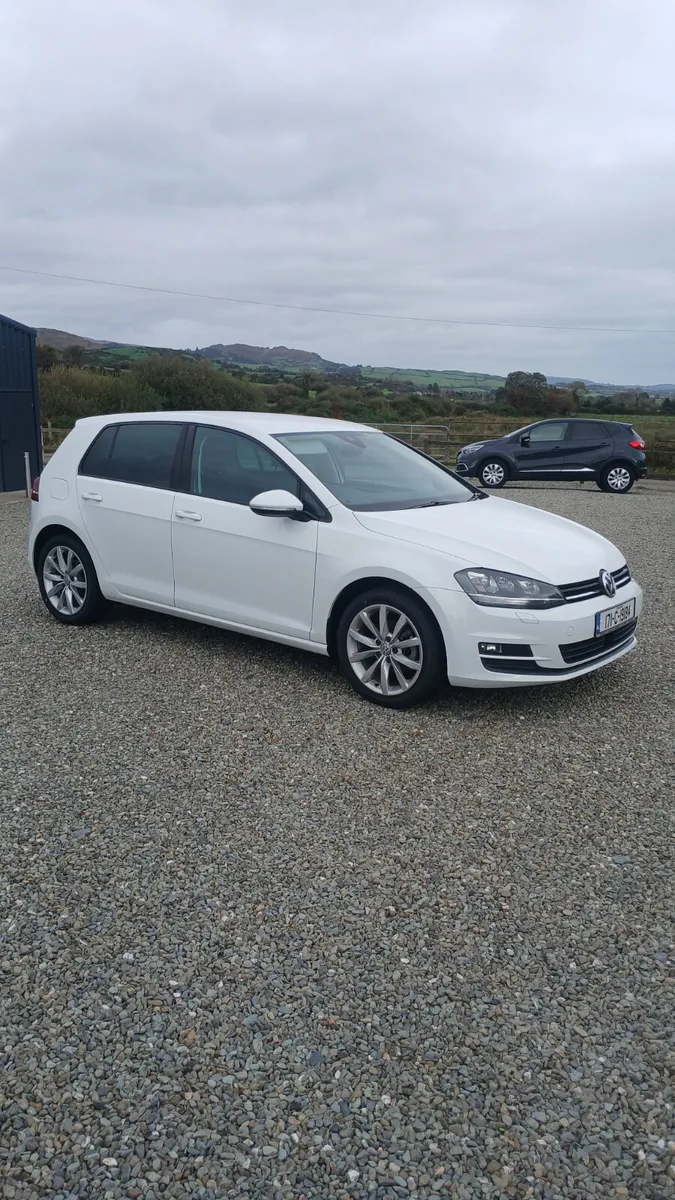 2017 Volkswagen Golf 1.2 Auto. - Image 1