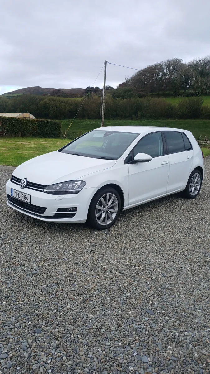 2017 Volkswagen Golf 1.2 Auto. - Image 3