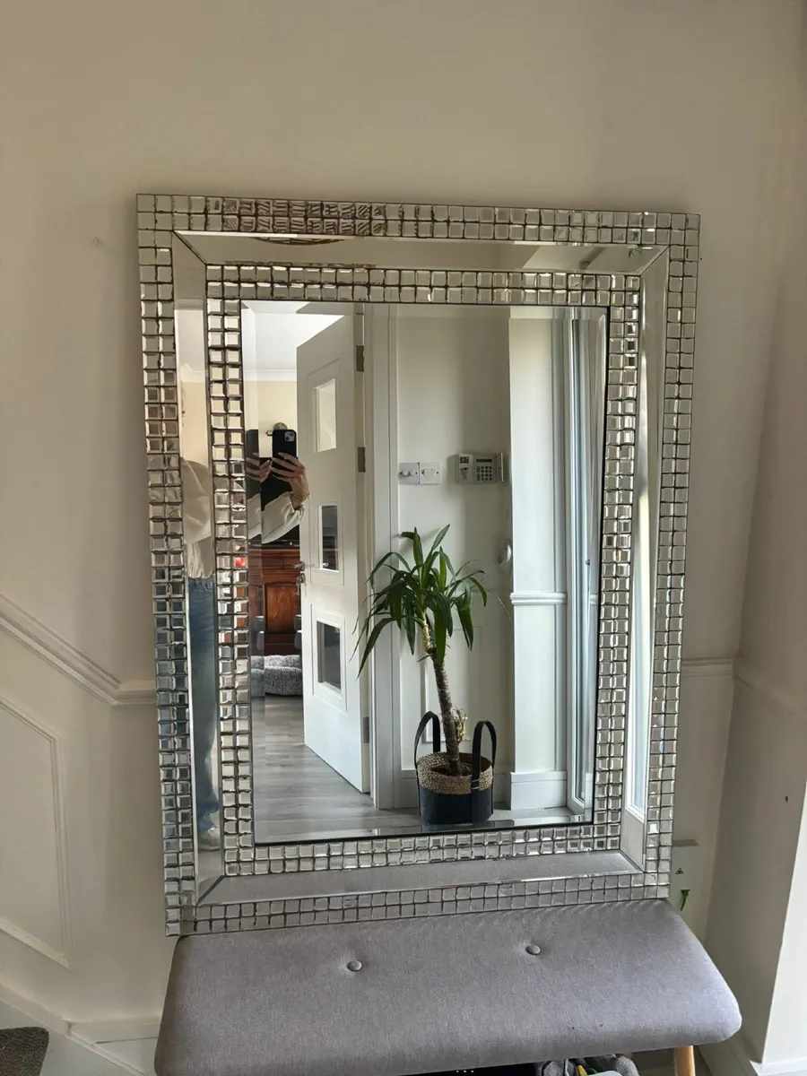 Mirror - Image 4