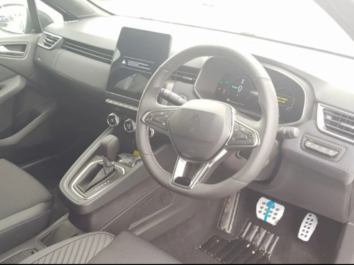 Renault Clio - Image 3