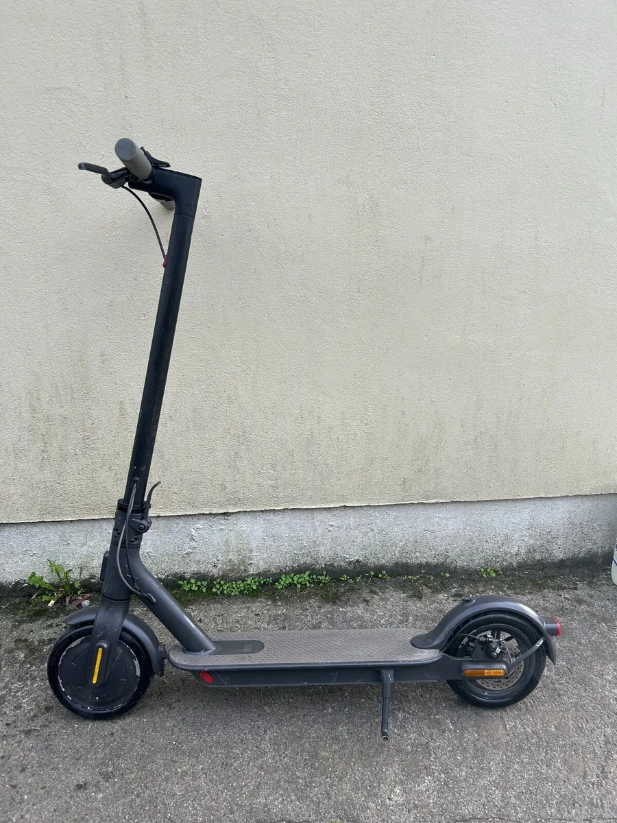 E scooter - Image 1