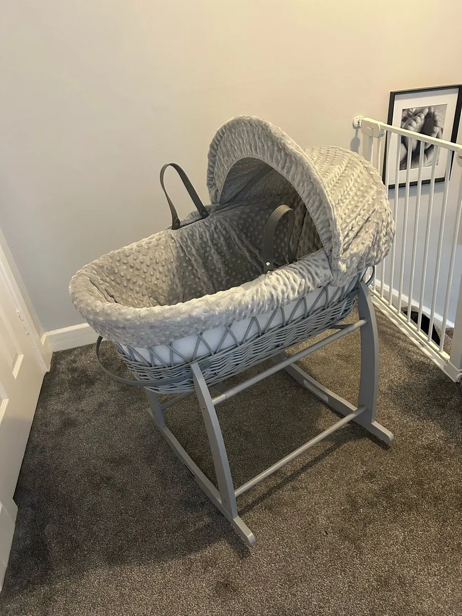 Wicker Moses Basket - Image 2