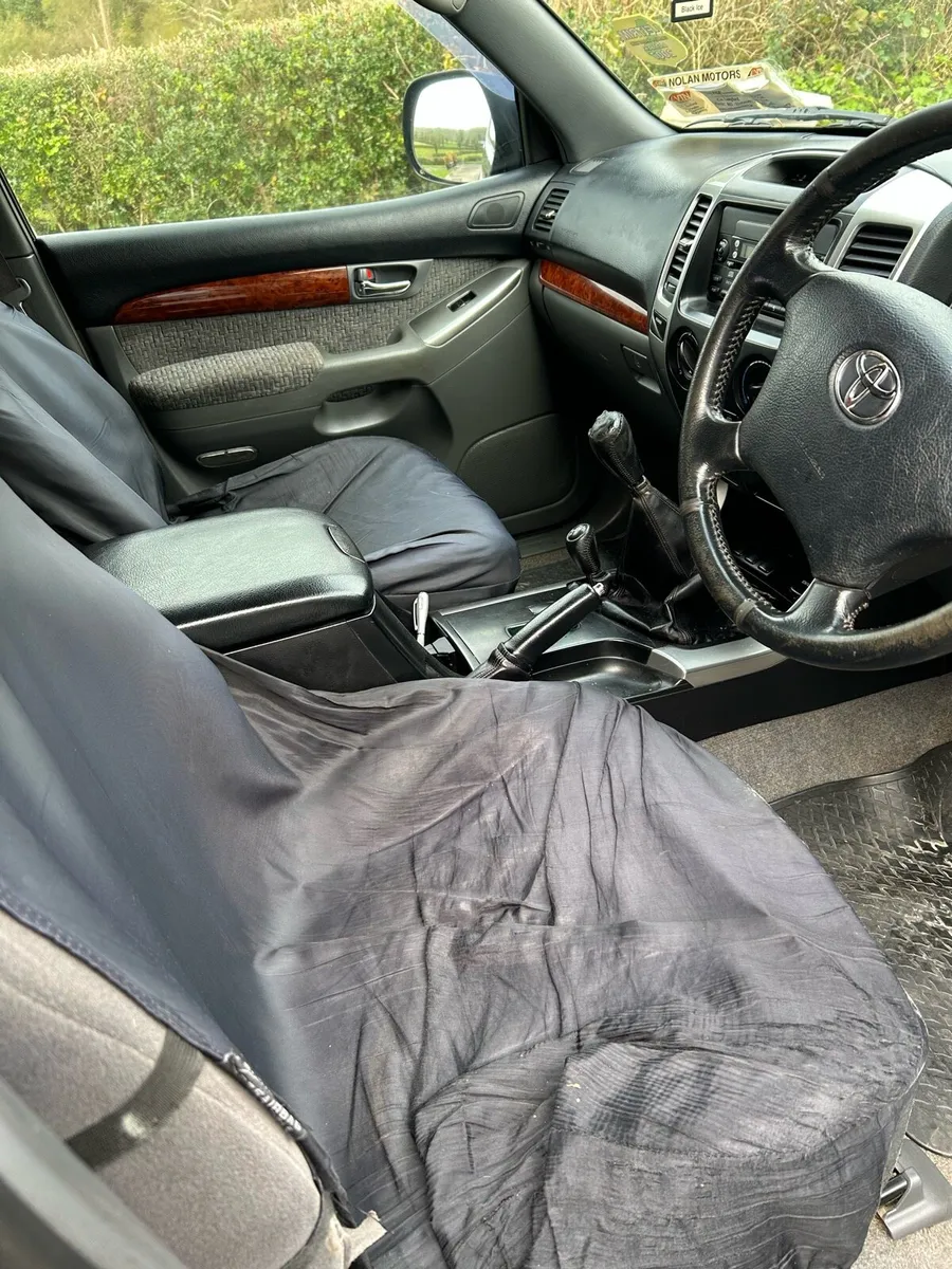 Toyota Landcruiser - Image 4