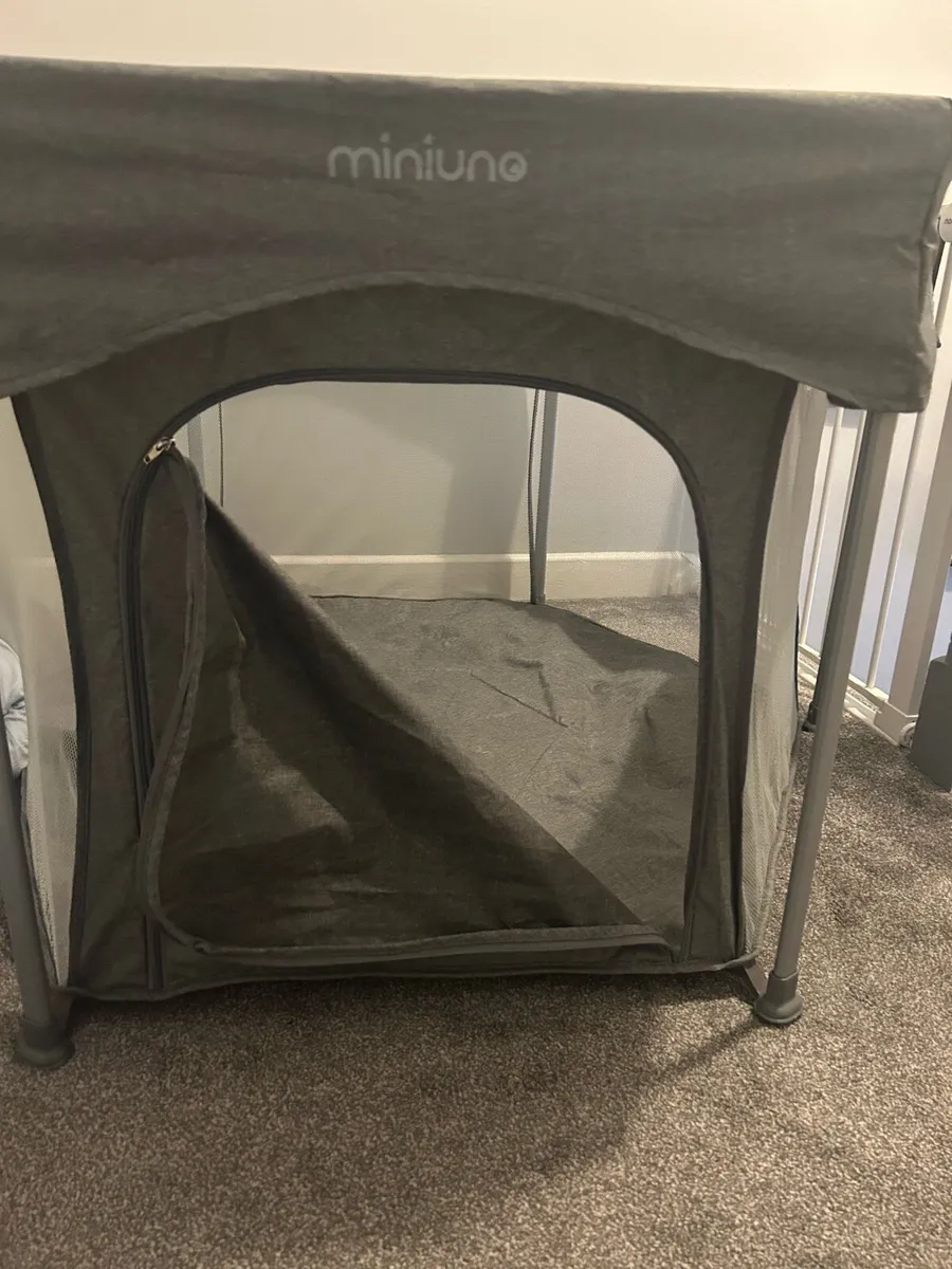 Baby play pen - Image 2