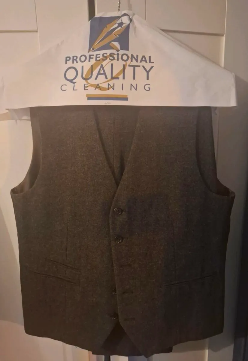 Skopes Heritage Collection 3 piece suit - Image 3