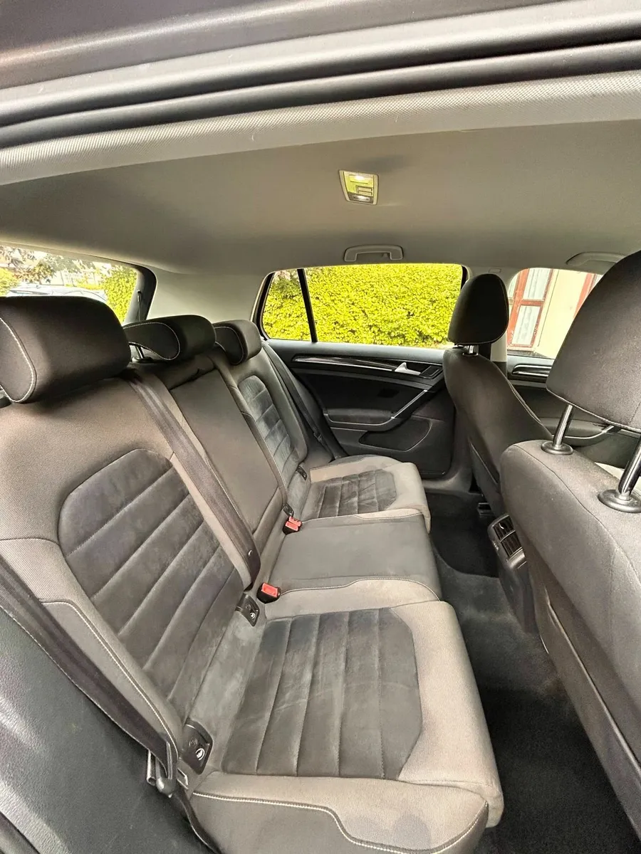 Volkswagen Golf 2014 - Image 2