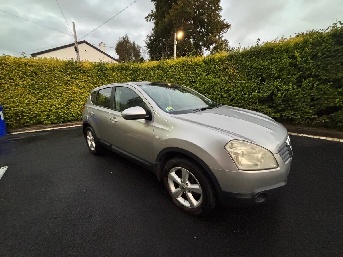 Nissan Qashqai SVE 2.0L Petrol Automatic - Image 3
