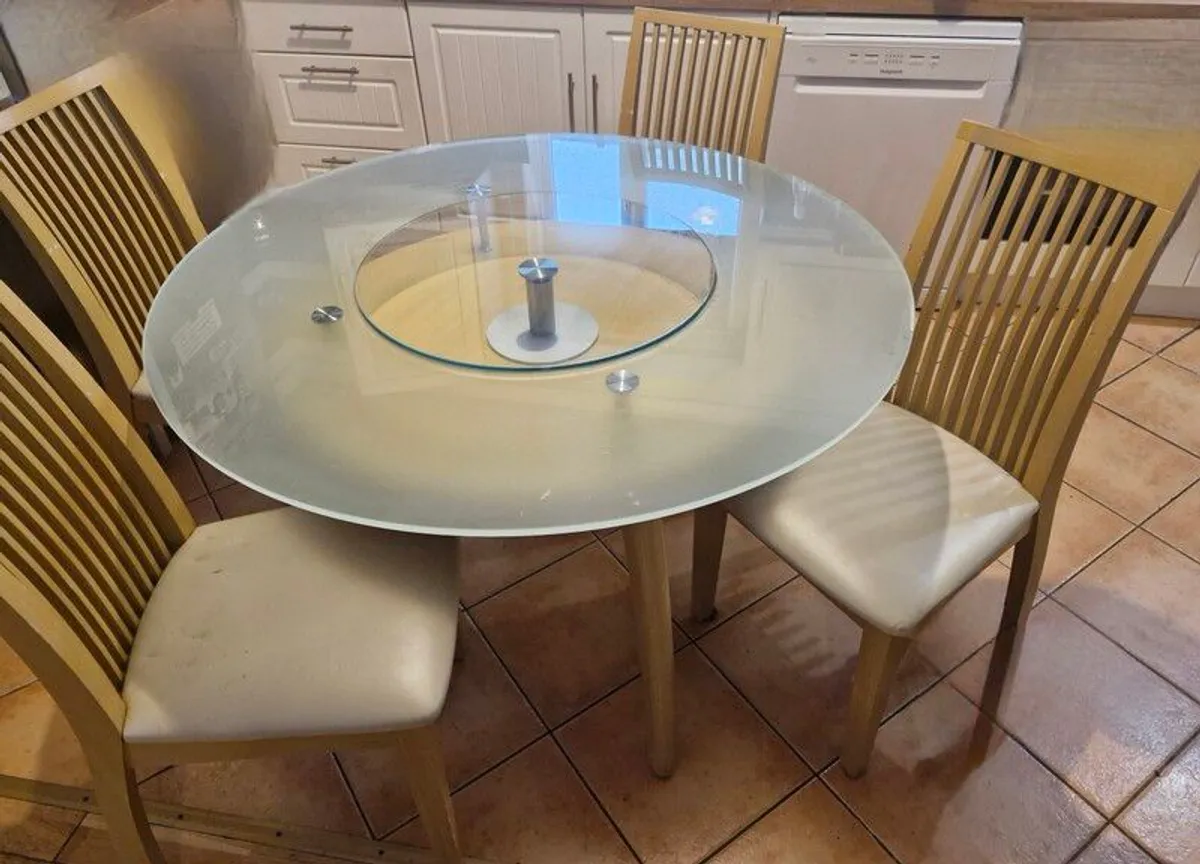 dining - Image 2