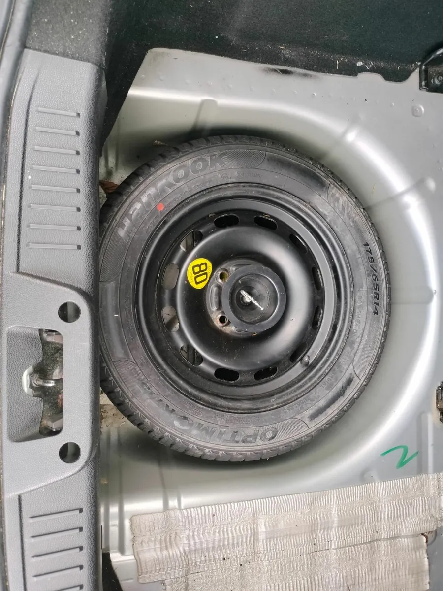 Ford Fiesta 2011 - Image 3