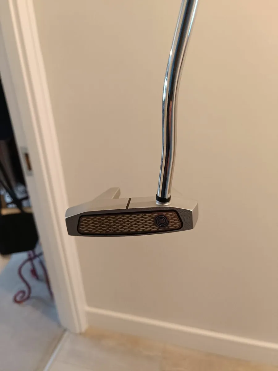 Odyssey Versa Works Tank 7 Putter 35.5 inches - Image 3