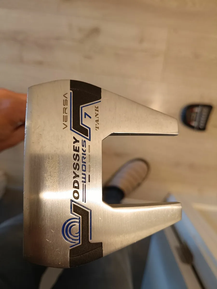 Odyssey Versa Works Tank 7 Putter 35.5 inches - Image 4
