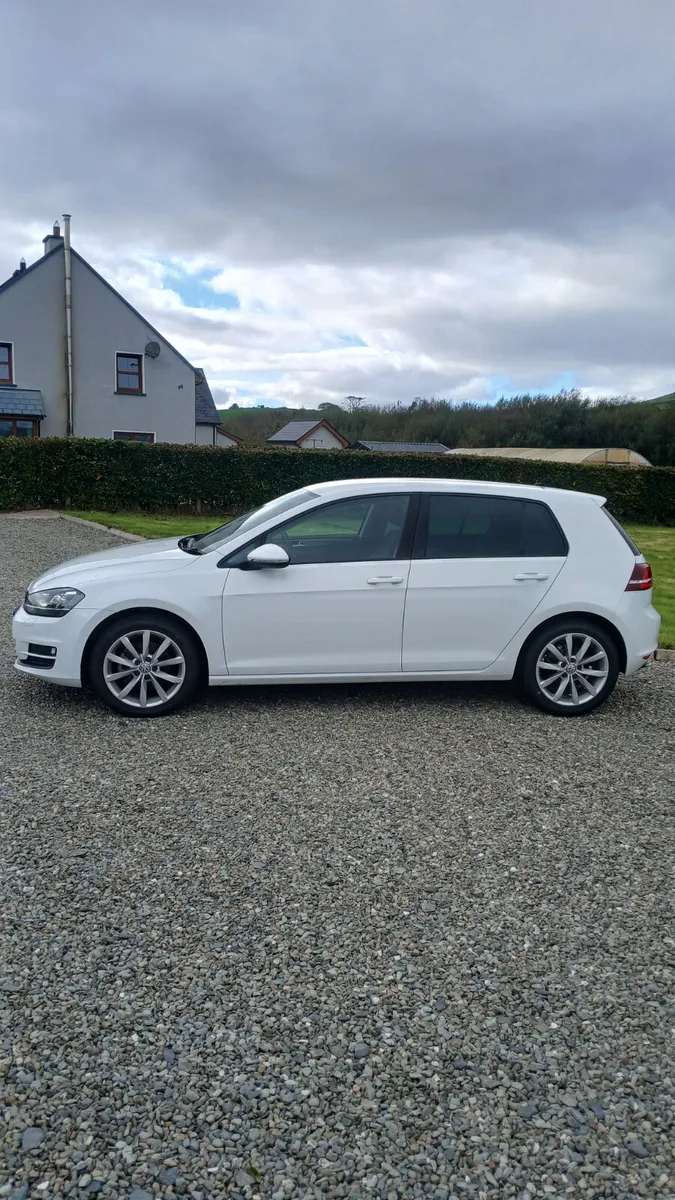 2017 Volkswagen Golf 1.2 Auto. - Image 4