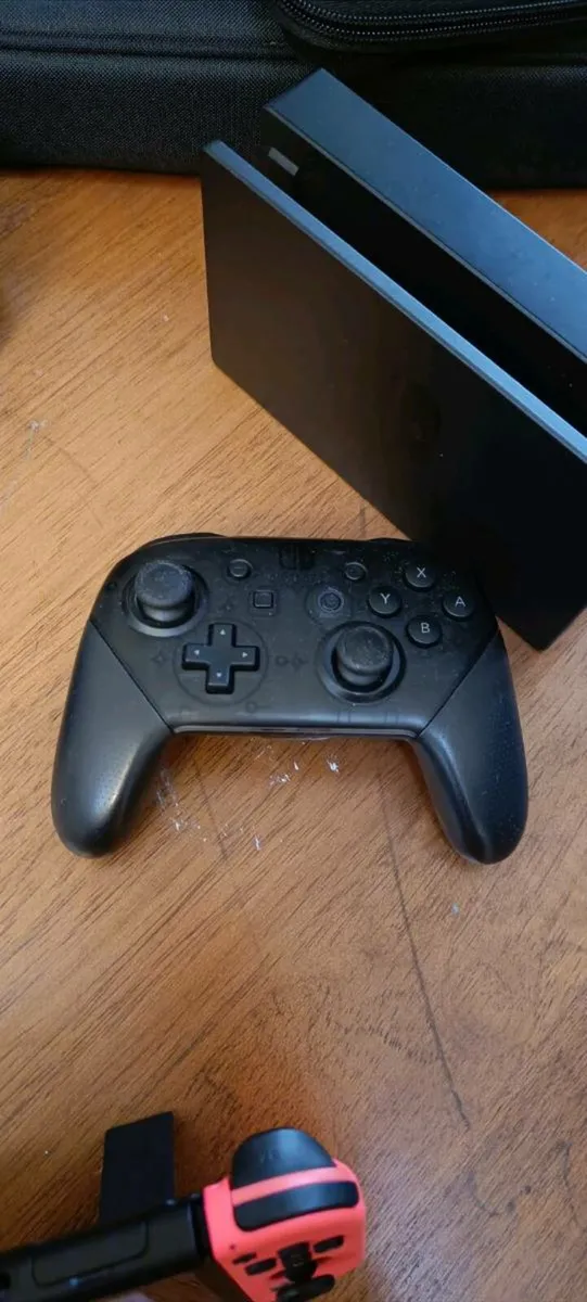 Nintendo Switch 1 - Image 4