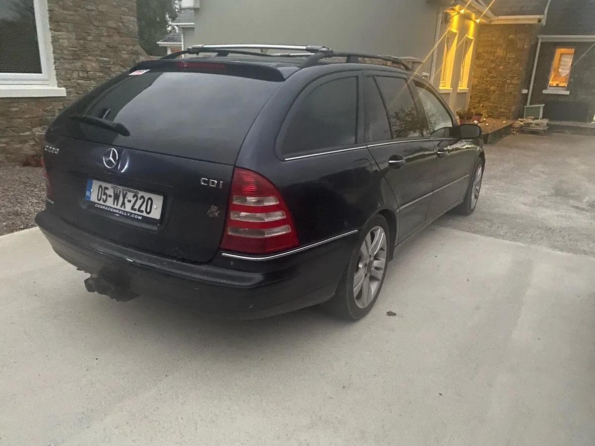 Mercedes Wagon - Image 3