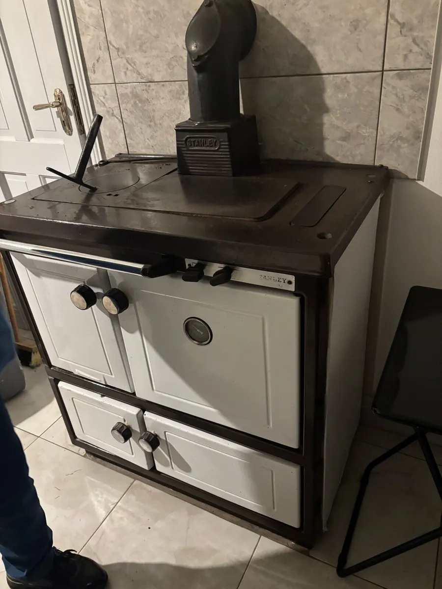 Stanley nine range - Image 1