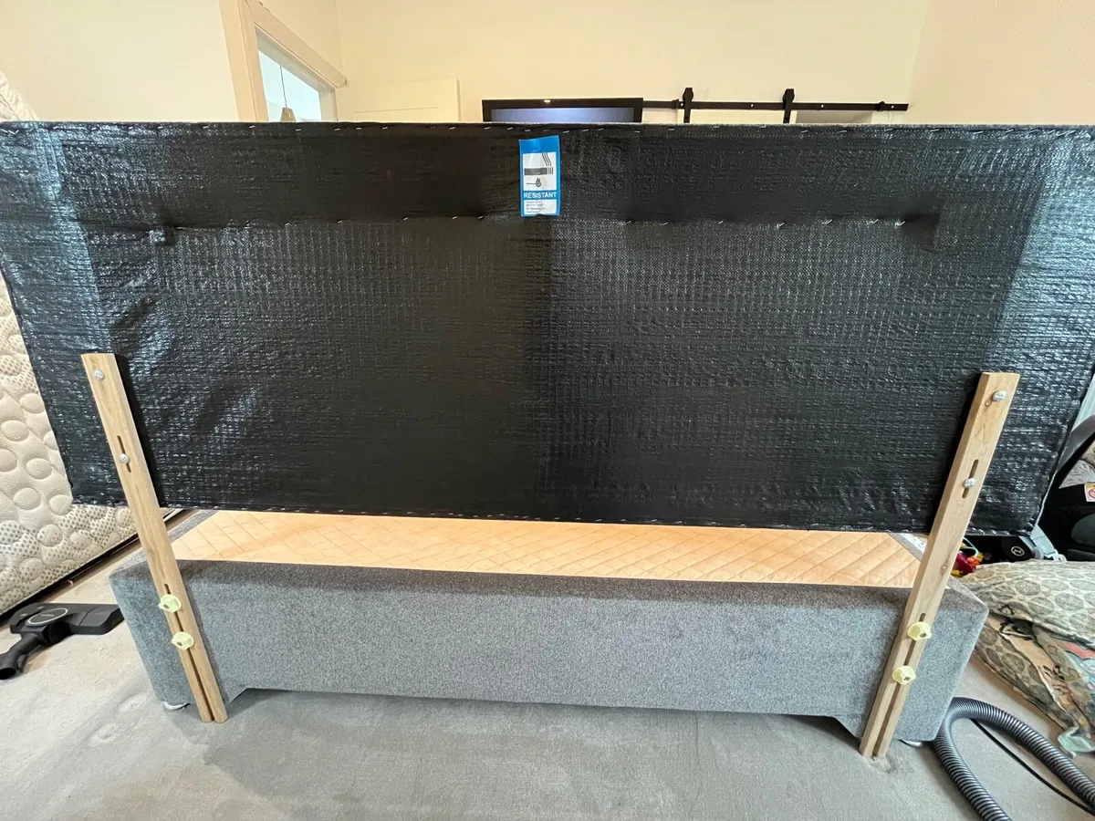 Bed - Image 1