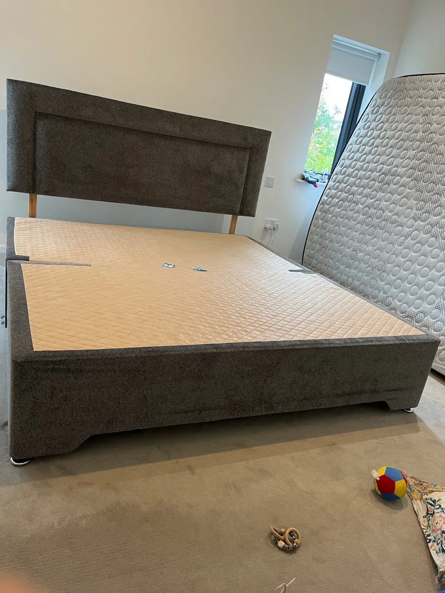 Bed - Image 2