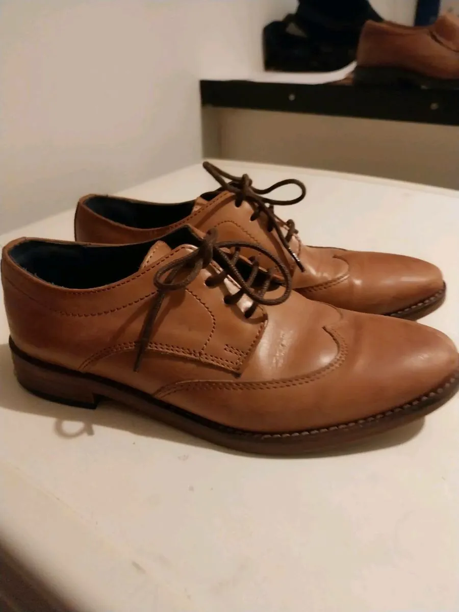 Boys shoes - Image 1