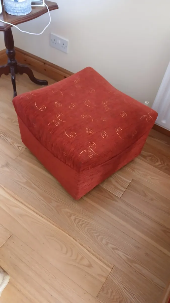 Suite of furniture - Image 2