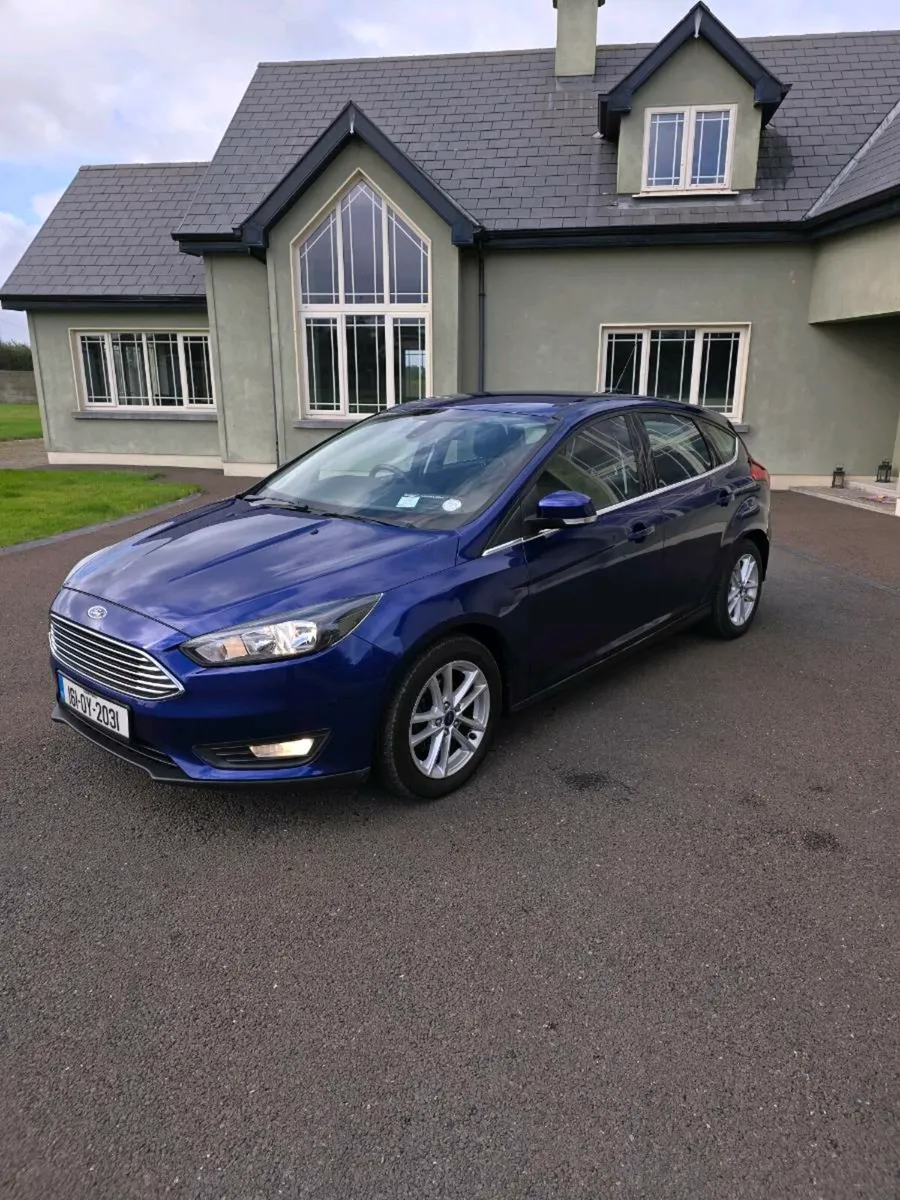2016 ford focus *low milage* - Image 2