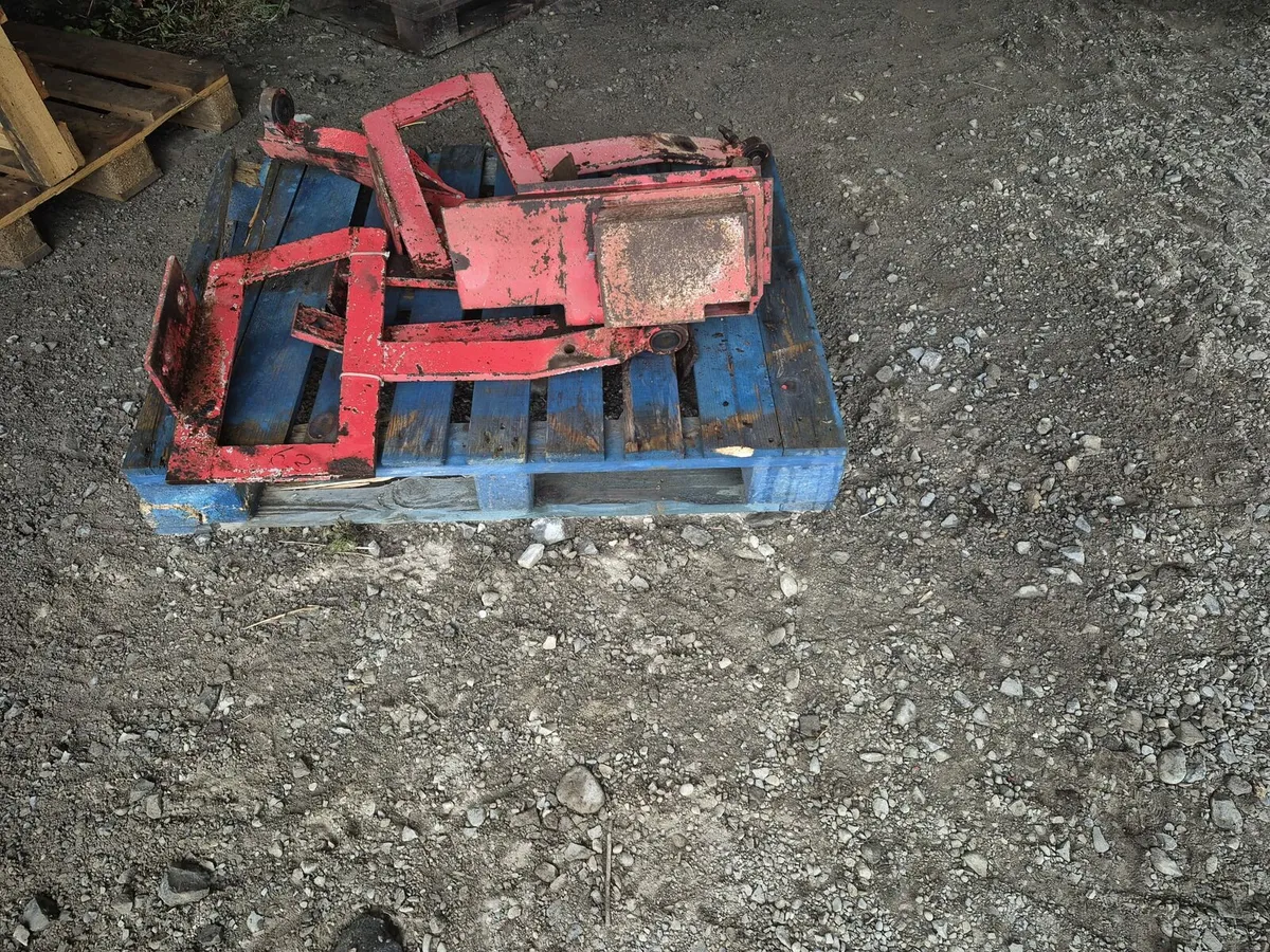Massey Ferguson Duncan Cab - Image 3