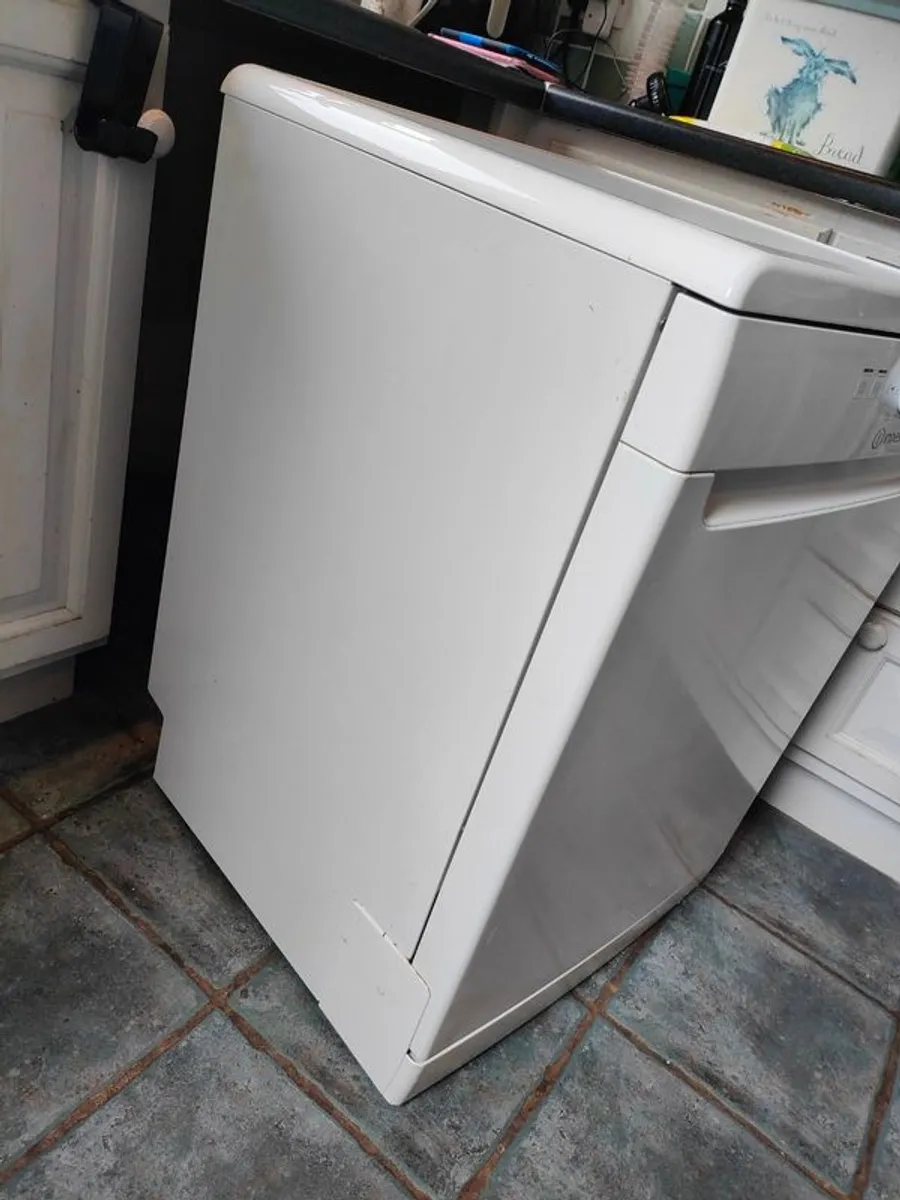 Indesit Dishwasher - Image 4