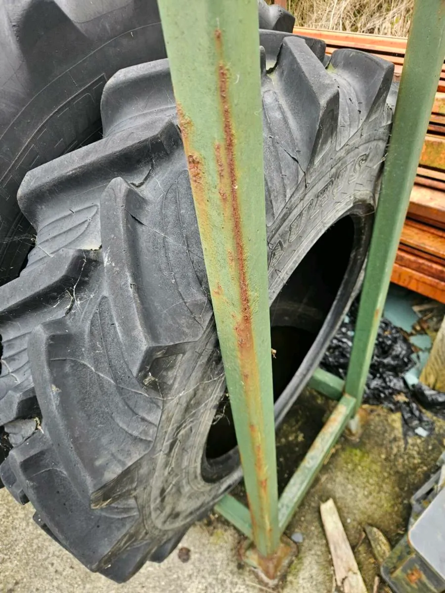 Used tractor tyres - Image 3