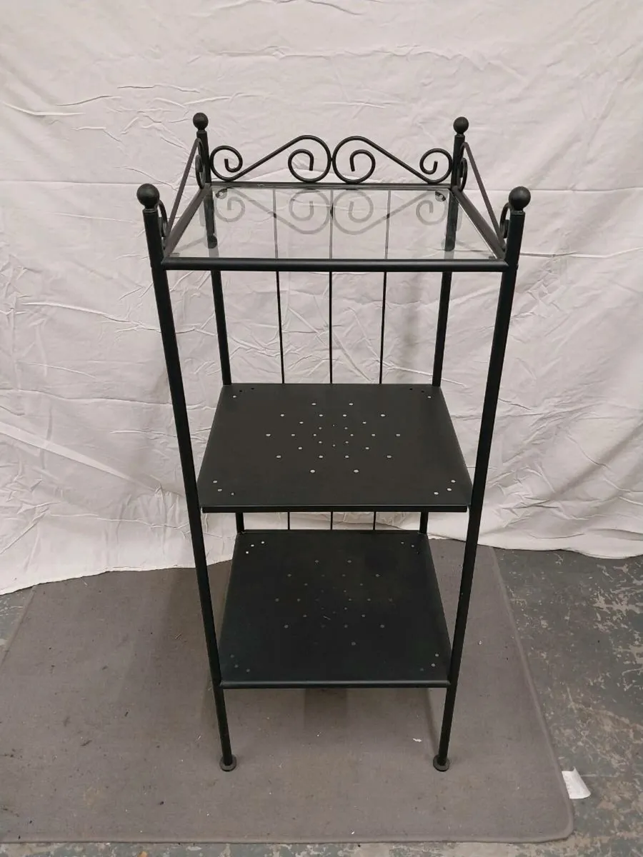 Metal shelf unit - Image 1