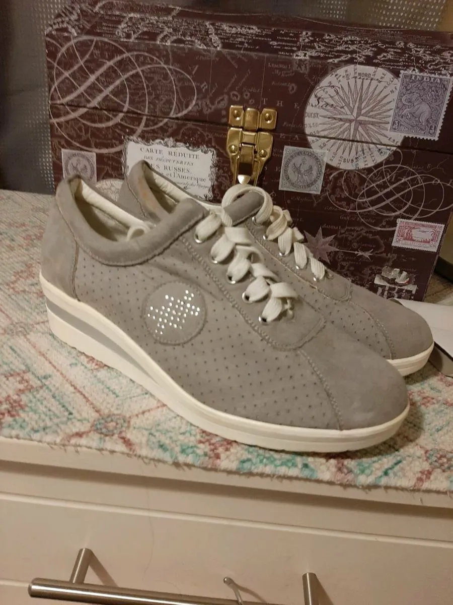 Shoes - Image 1