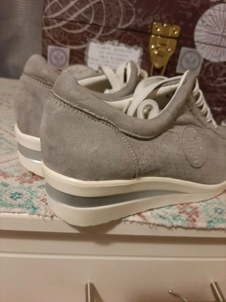 Shoes - Image 2