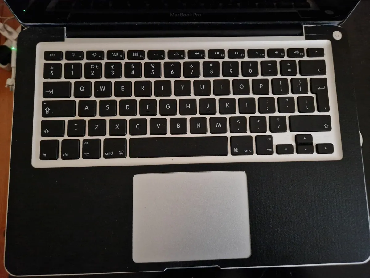 Apple MacBook Pro 13-inch Late 2011, i5, 2.4GHZ - Image 4