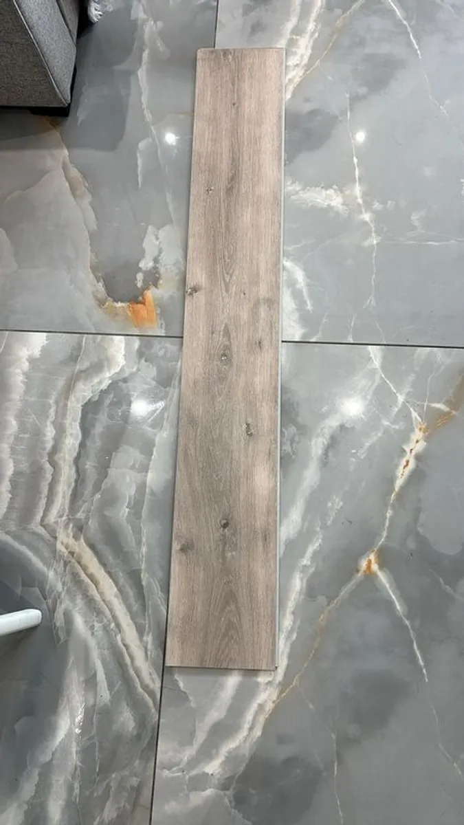 Express Floor 8mm - clicker floating vinyl flooring 26sqm - Image 2