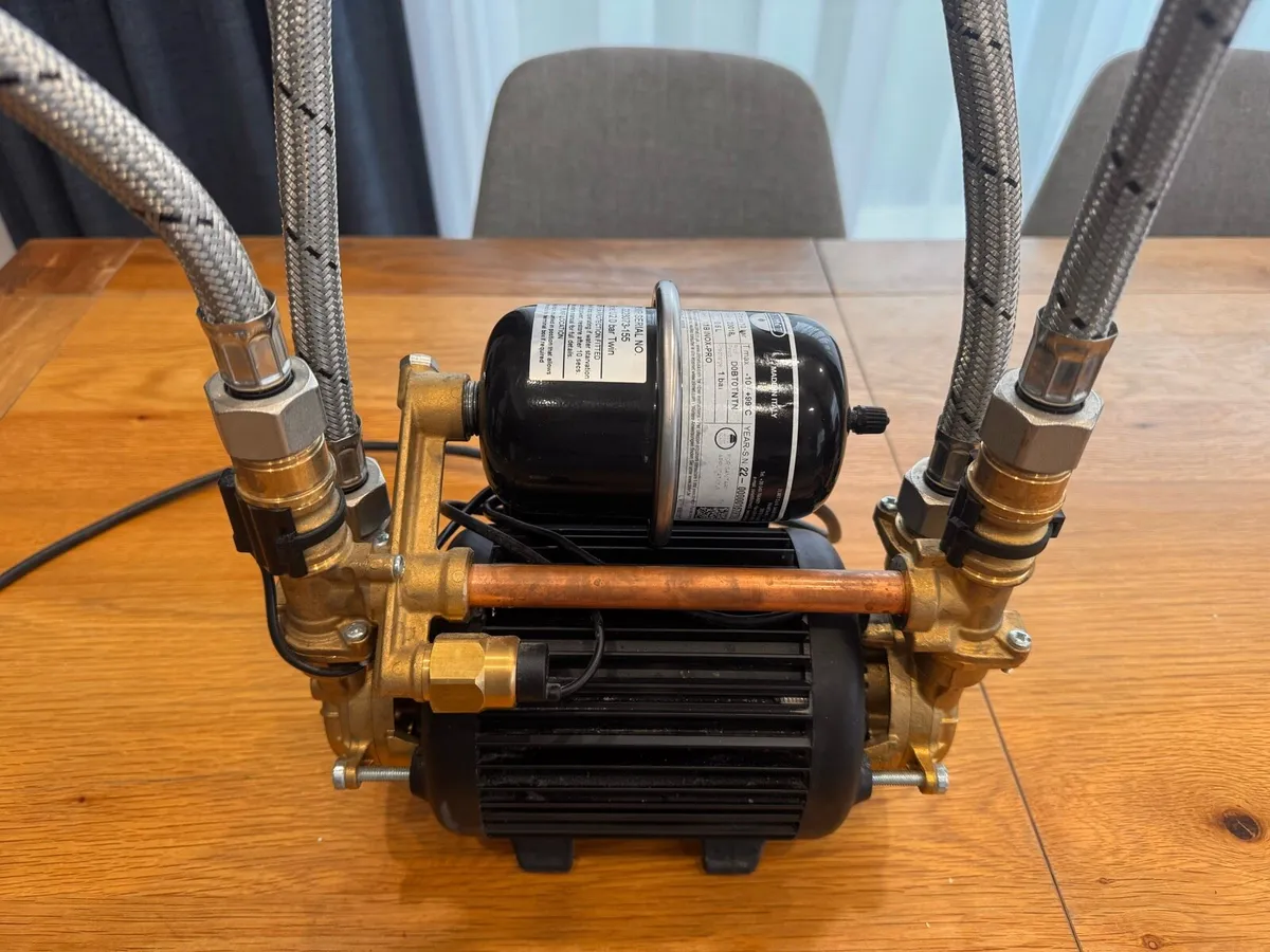 booster  pump - Image 1