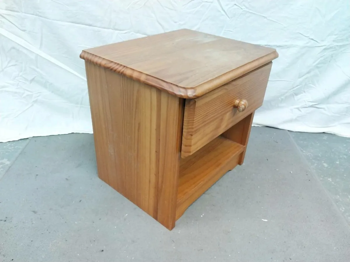 Locker - Image 2