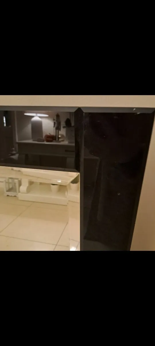 Mirror - Image 1