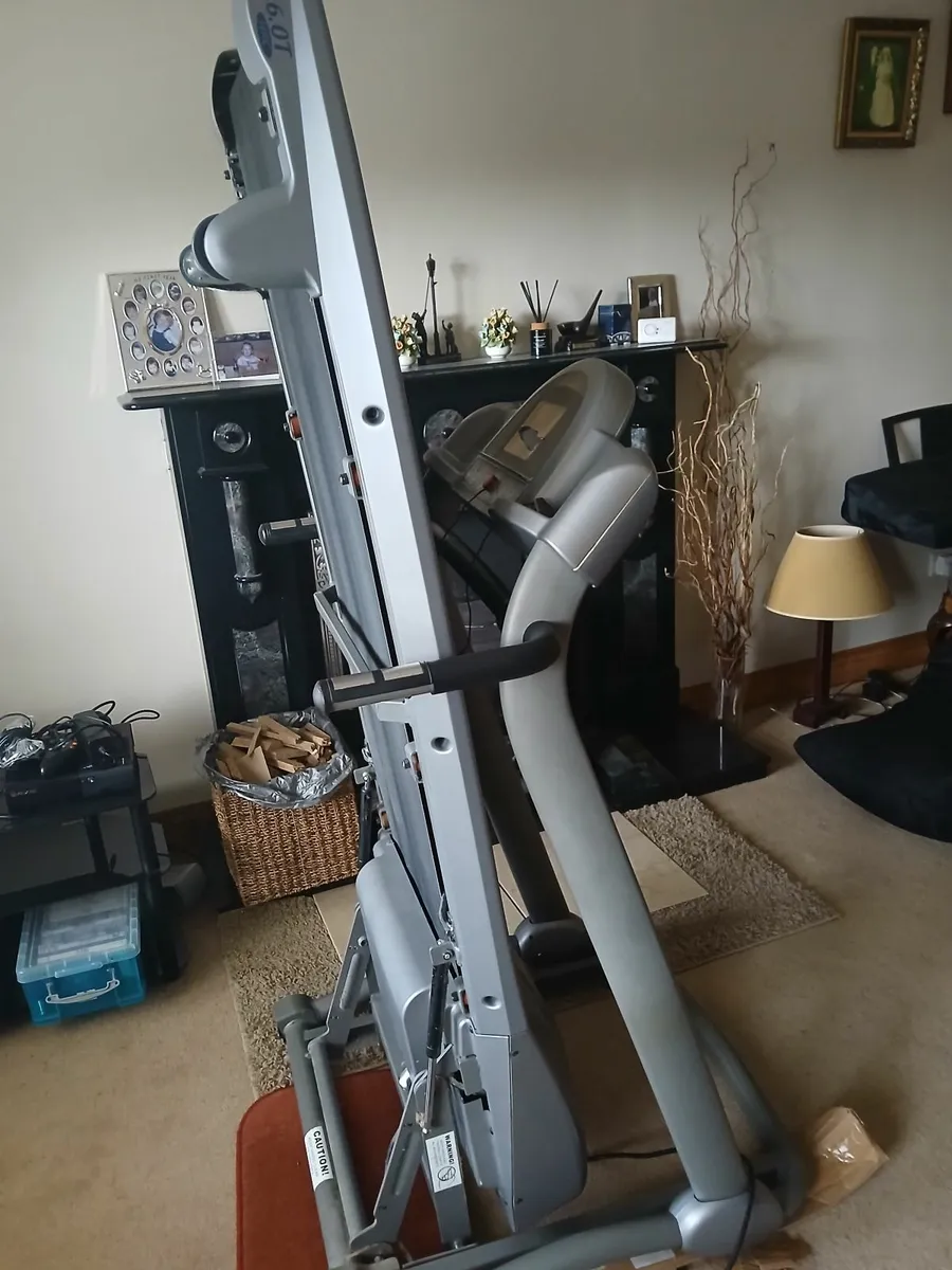 Horizon SL 6.OT  Treadmill - Image 2