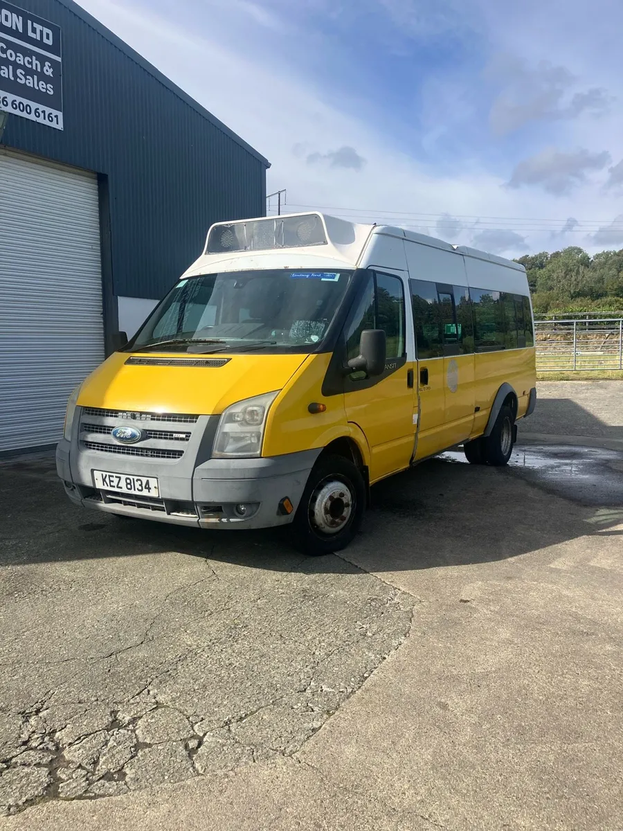 2006 Ford transit 2.4 17 seater - Image 1