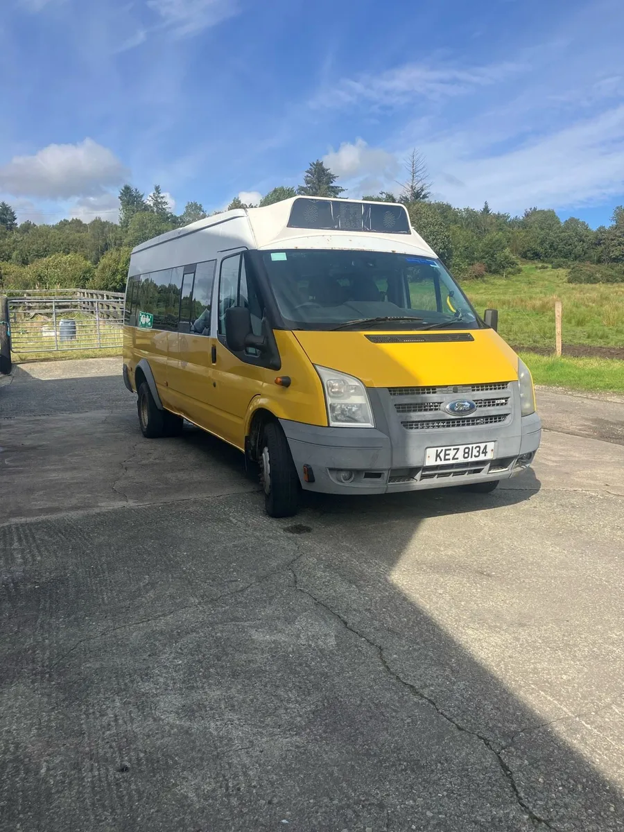 2006 Ford transit 2.4 17 seater - Image 2