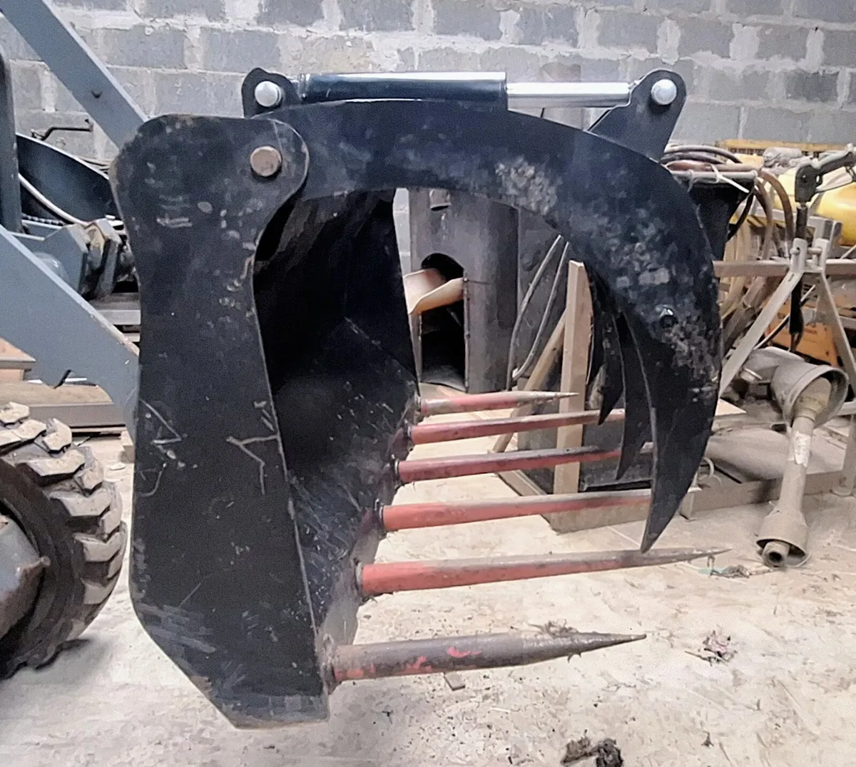 Fork/Yard Brush/Rotator - Image 1