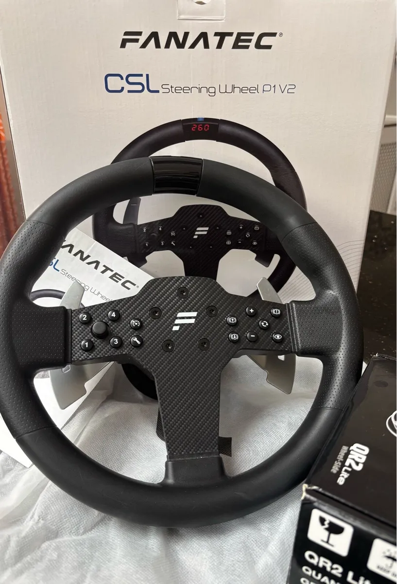 Fanatec P1 V2 wheel with QR2  adapter