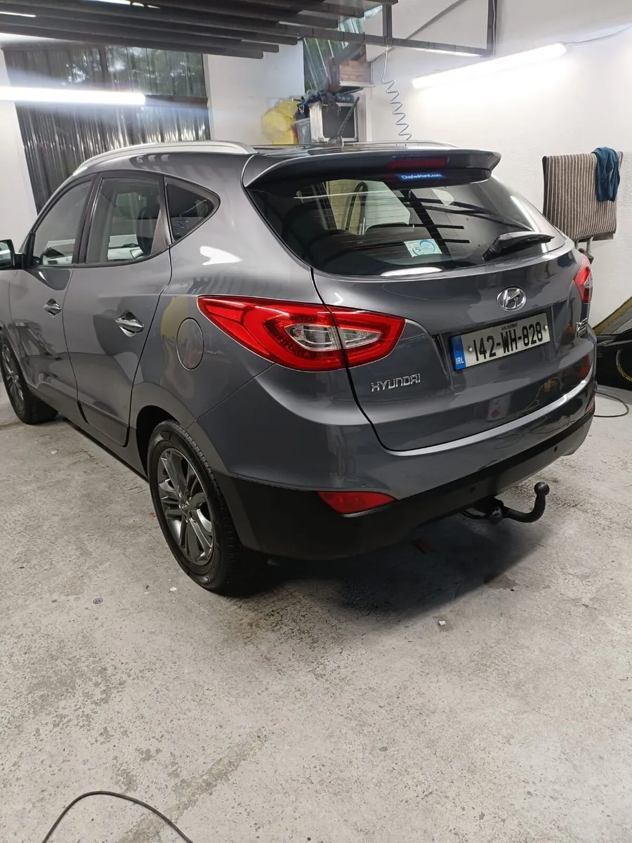 142 HYUNDAI IX35 TAX & NCT 4/26 - Image 1