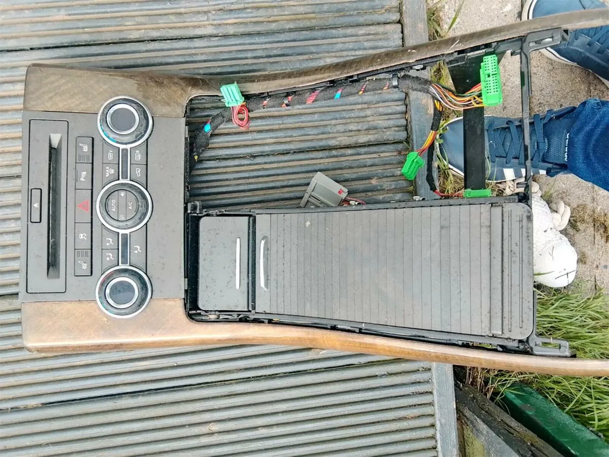 Range Rover sport parts 09 - Image 3