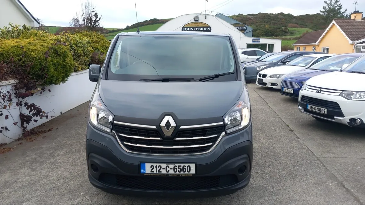 2021 Renault Trafic - Image 1